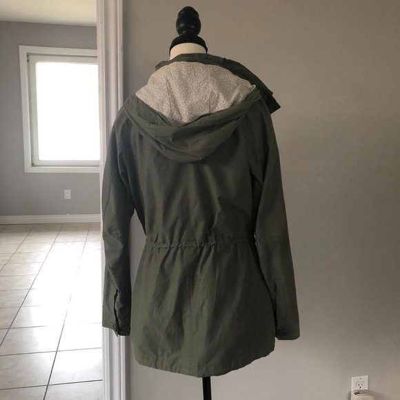 Columbia olive green jacket π - Picture 2 of 4